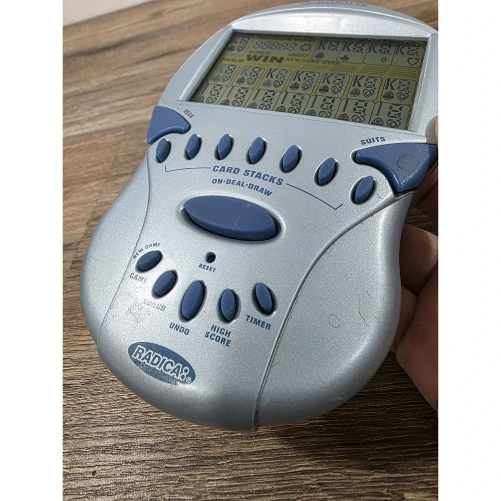 RADICA Solitaire Big Screen Handheld Electronic Card Game 2000 Tested Works